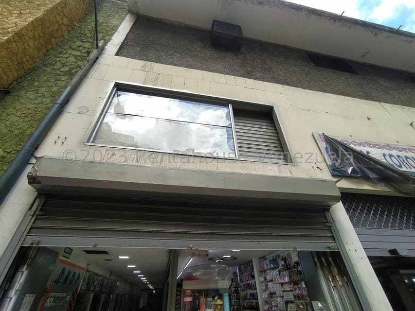 Comercial (Local Comercial) en Alquiler en Centro, Distrito Metropolitano - 2