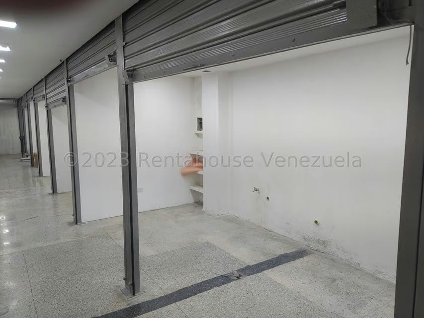 Comercial (Local Comercial) en Alquiler en Centro, Distrito Metropolitano - 3