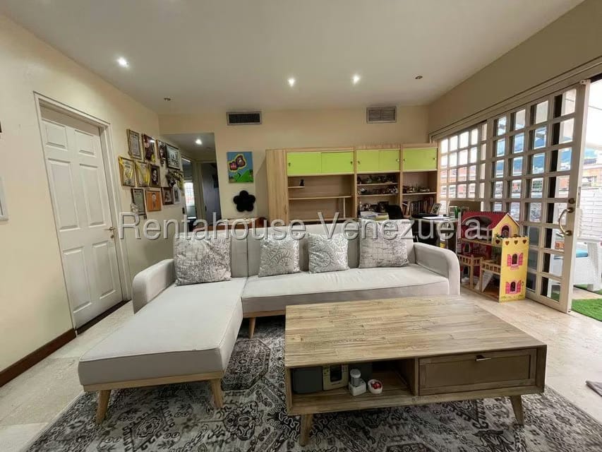 Apartamento (Duplex) en Venta en Campo Alegre, Distrito Metropolitano - 15