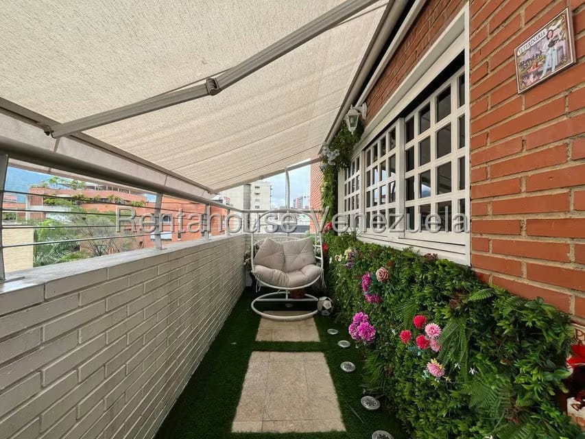 Apartamento (Duplex) en Venta en Campo Alegre, Distrito Metropolitano - 16
