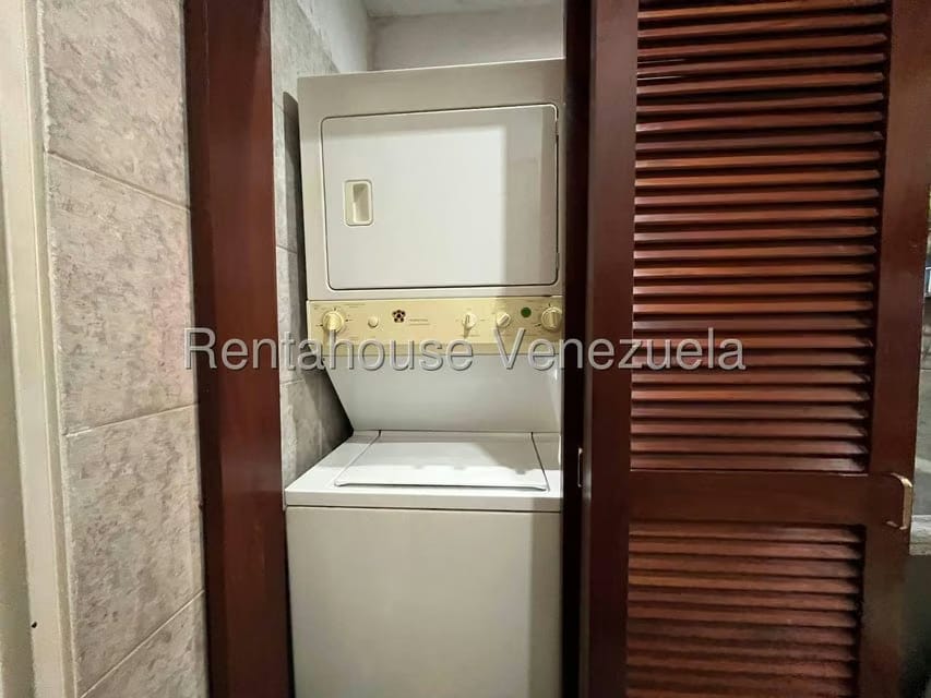 Apartamento (Duplex) en Venta en Campo Alegre, Distrito Metropolitano - 26