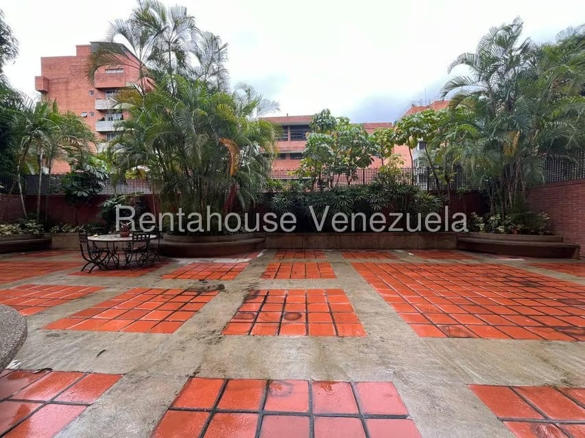 Apartamento (Duplex) en Venta en Campo Alegre, Distrito Metropolitano - 27