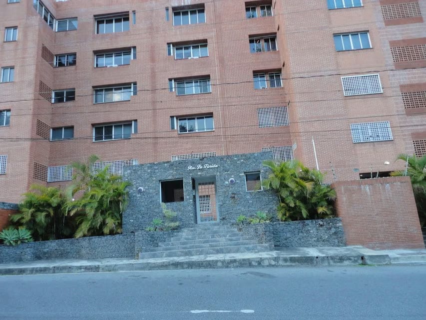 Apartamento (Multiples Niveles) en Venta en Miranda, Distrito Metropolitano - 2