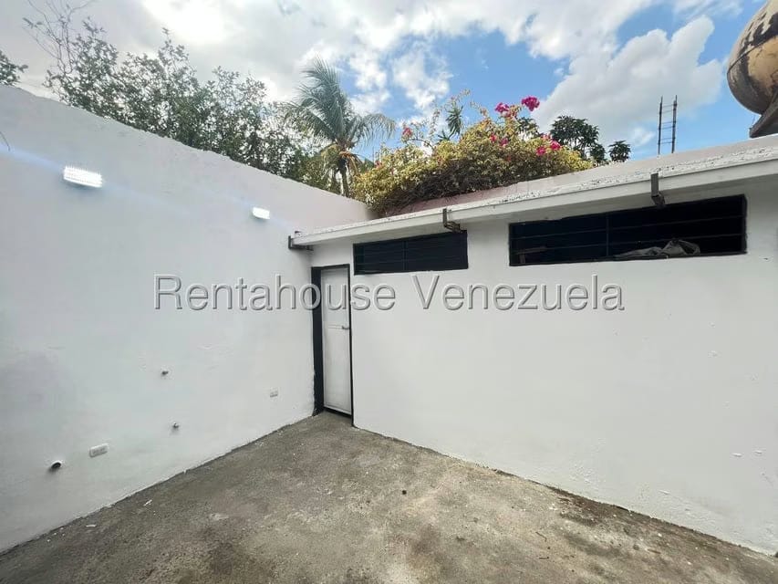 Comercial (Local Comercial) en Alquiler en Chucho Briceno, Lara - 11