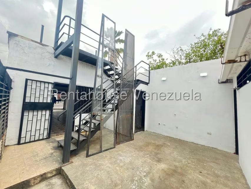 Comercial (Local Comercial) en Alquiler en Chucho Briceno, Lara - 15
