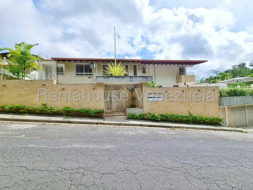 Casa (Duplex) en Venta en Sorocaima, Distrito Metropolitano - 2