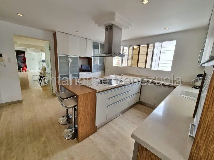 Casa (Duplex) en Venta en Sorocaima, Distrito Metropolitano - 11