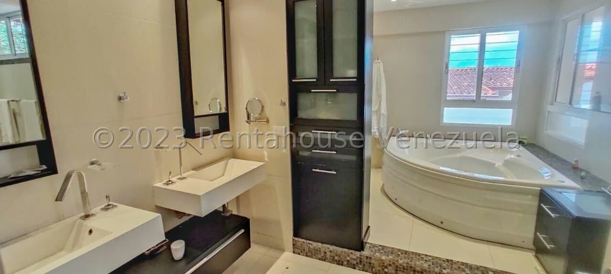 Casa (Duplex) en Venta en Sorocaima, Distrito Metropolitano - 18