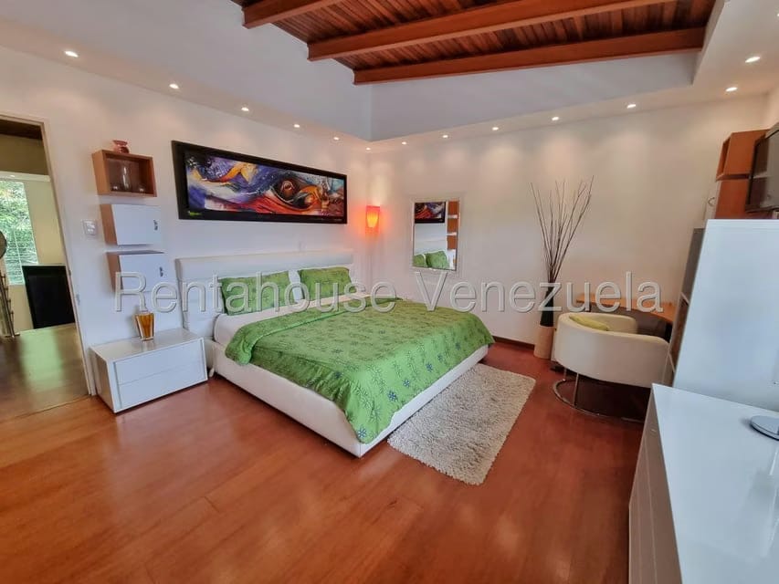 Casa (Duplex) en Venta en Sorocaima, Distrito Metropolitano - 21