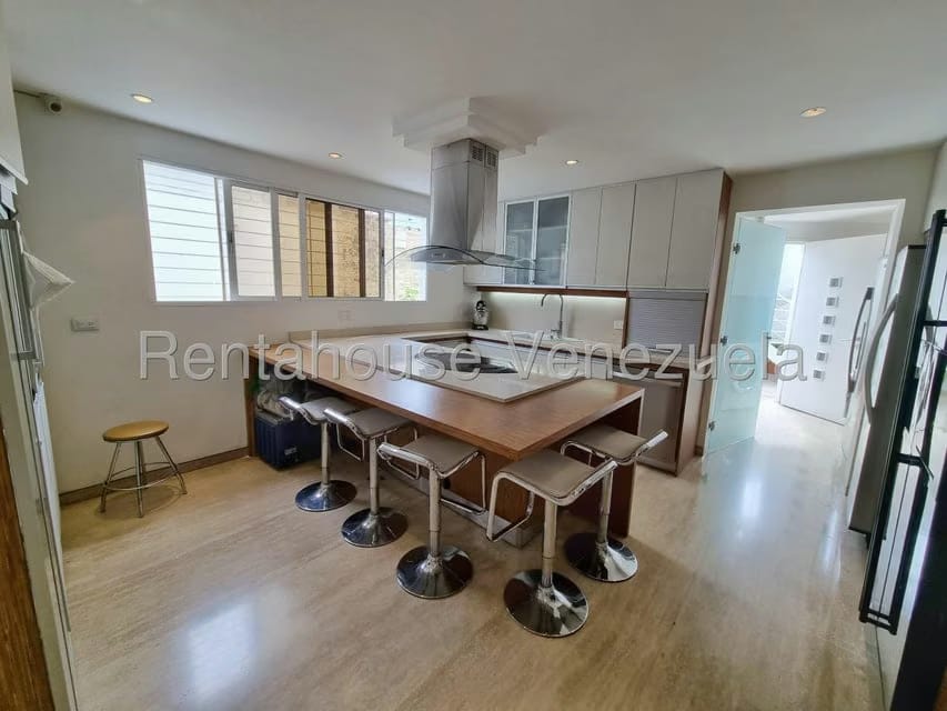 Casa (Duplex) en Venta en Sorocaima, Distrito Metropolitano - 9