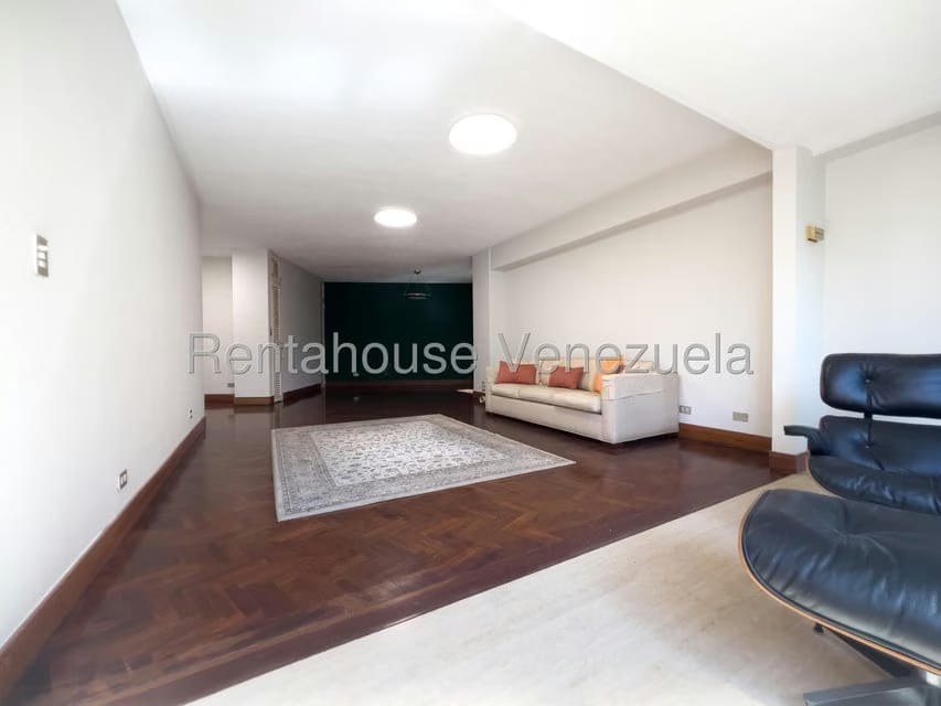 Apartamento (1 Nivel) en Alquiler en La Castellana, Distrito Metropolitano - 13