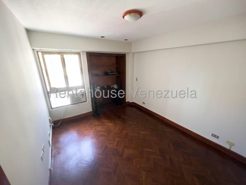 Apartamento (1 Nivel) en Alquiler en La Castellana, Distrito Metropolitano - 19