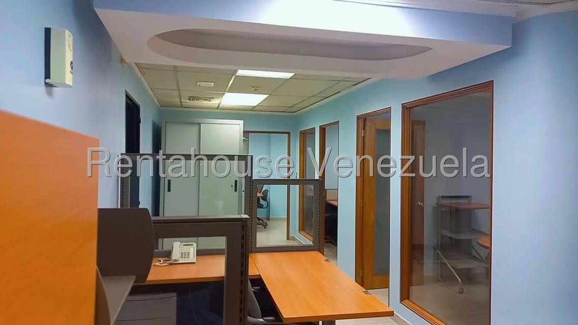 Comercial (Oficina) en Venta en Los Samanes, Distrito Metropolitano - 4