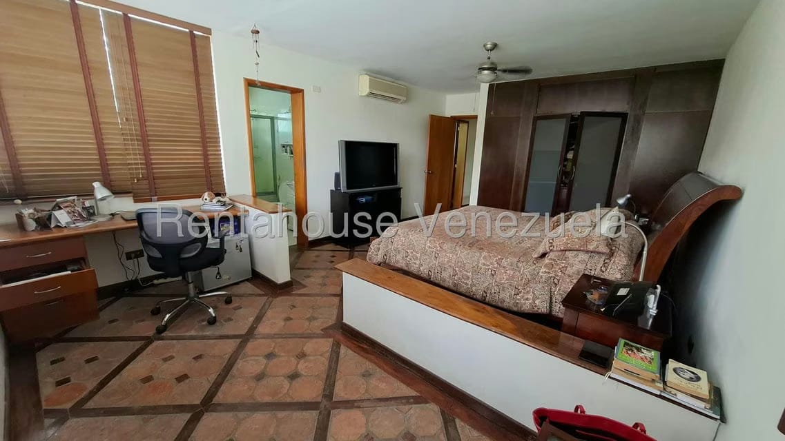 Casa (1 Nivel) en Venta en La Trinidad, Distrito Metropolitano - 35