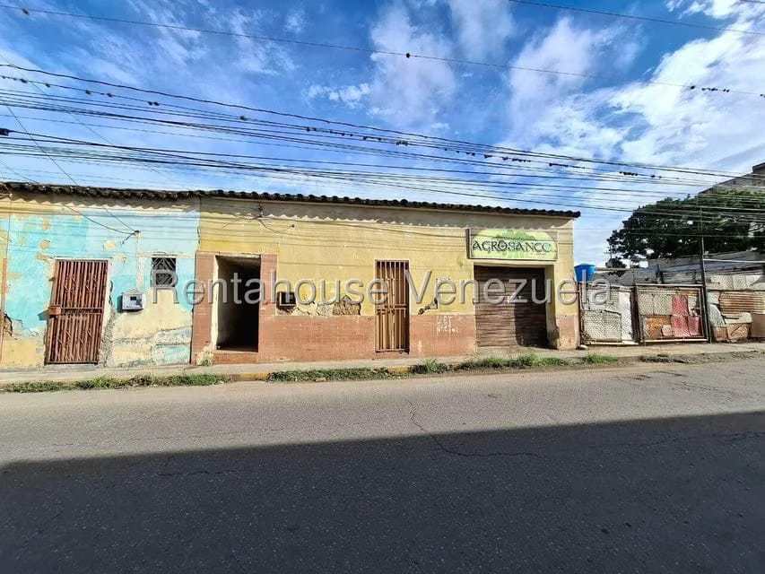 Casa (1 Nivel) en Venta en Centro, Lara - 2