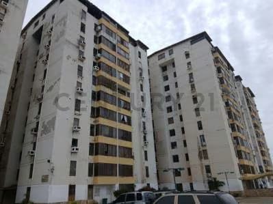 CENTRICO APÀRTAMENTO EN RESIDENCIAS SAN FRANCISCO DE PORLAMAR - 2