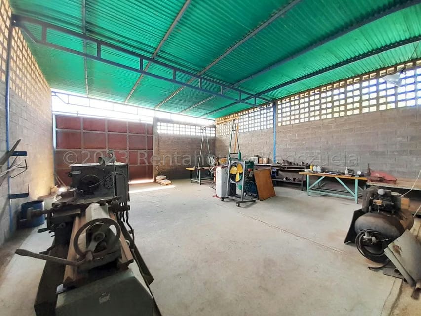 Comercial (Galpon - Deposito) en Venta en Intercomunal Coro La Vela, Falcon - 3