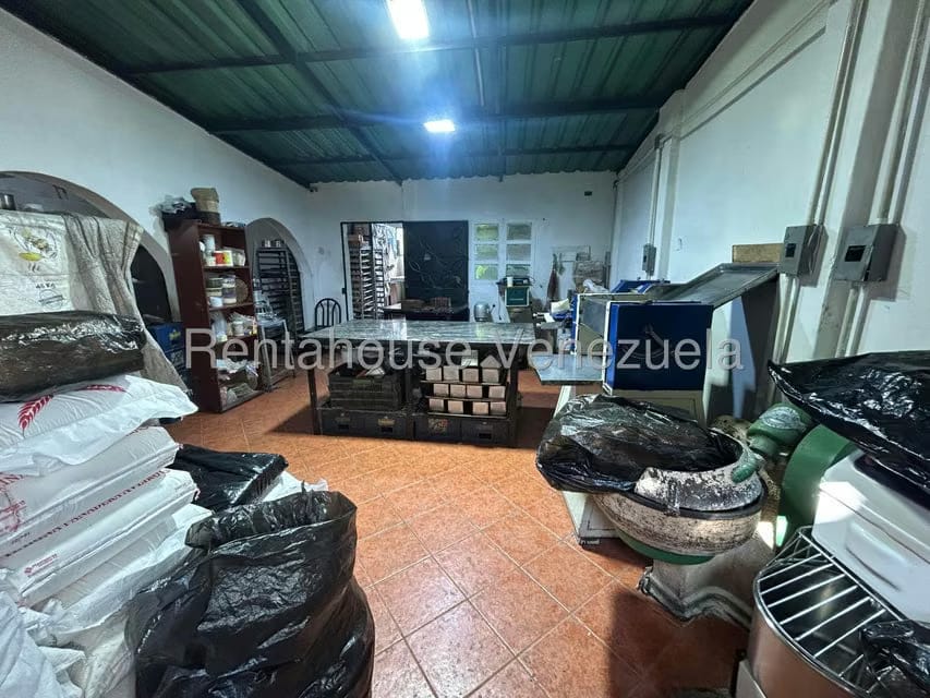 Negocios y Empresas (Alimentos y Bebidas) en Venta en Catia, Distrito Metropolitano - 17