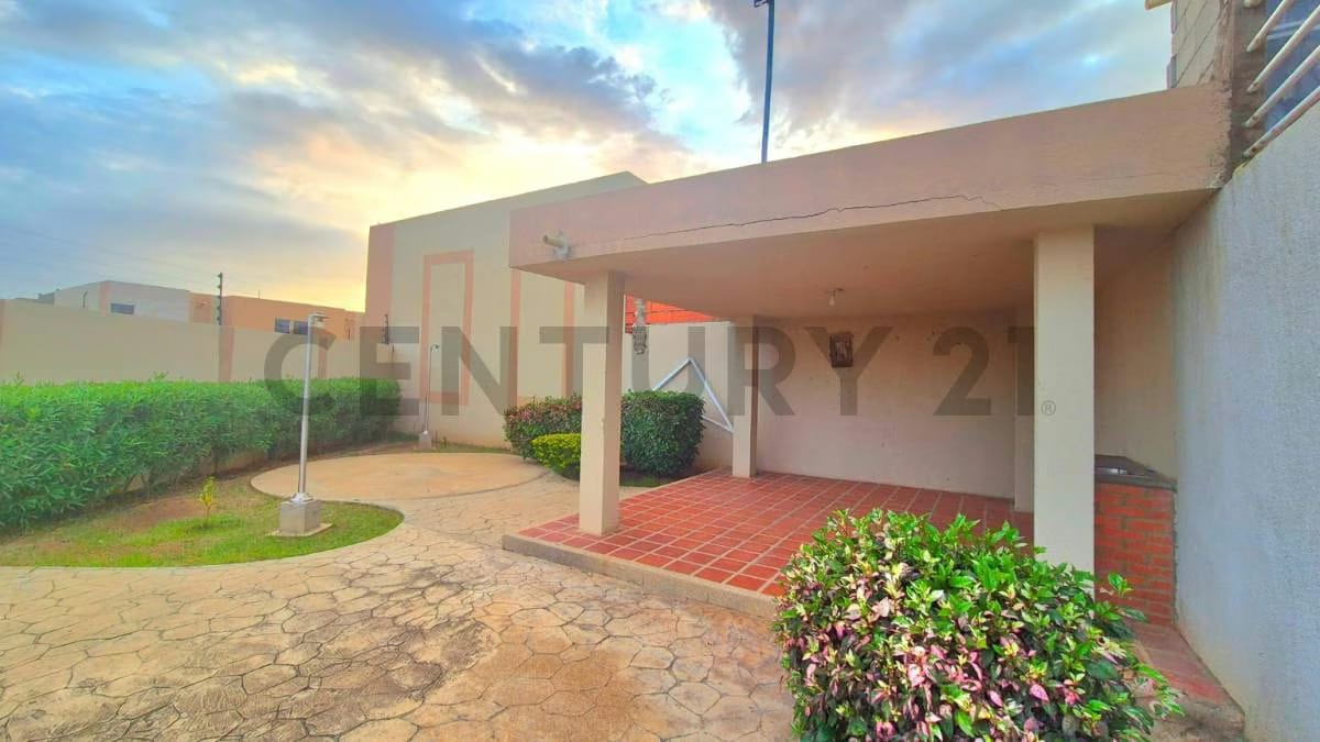 Ofrece en Venta Tonw House en el C.R. Mar de Oriente Nueva Barcelona - 14