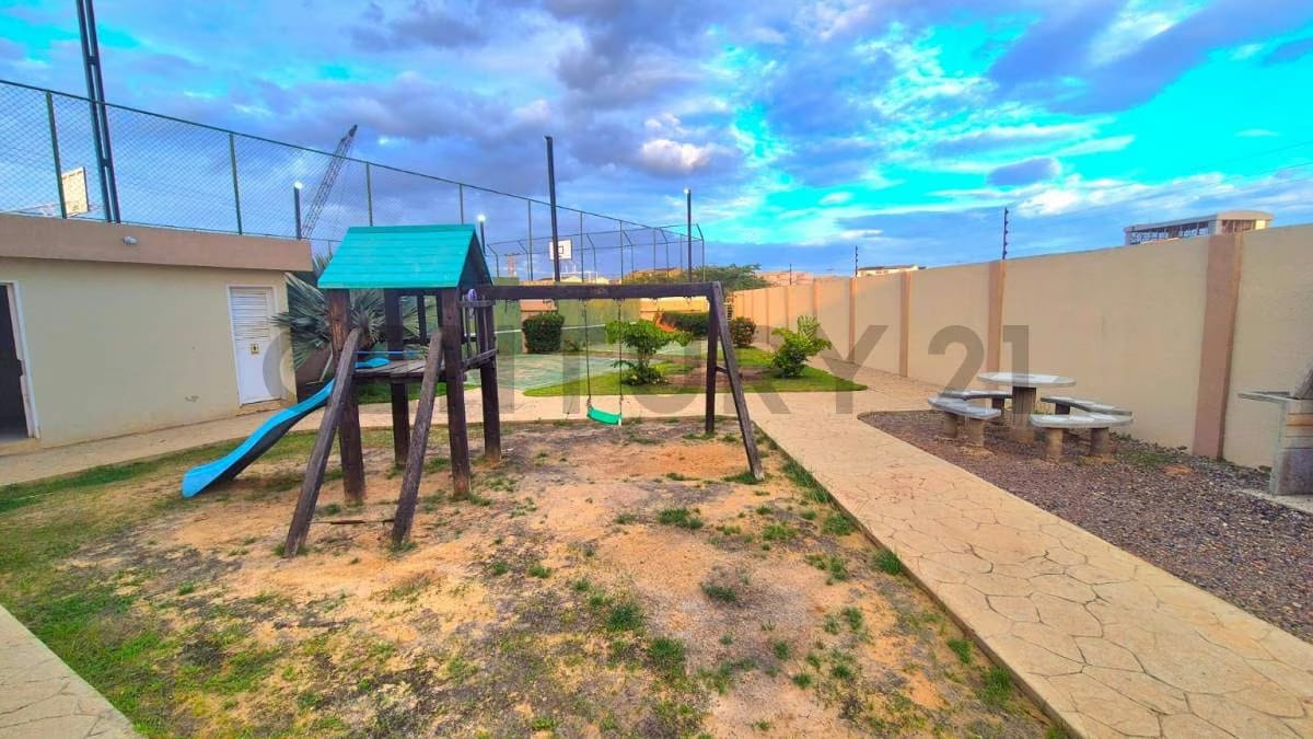 Ofrece en Venta Tonw House en el C.R. Mar de Oriente Nueva Barcelona - 16