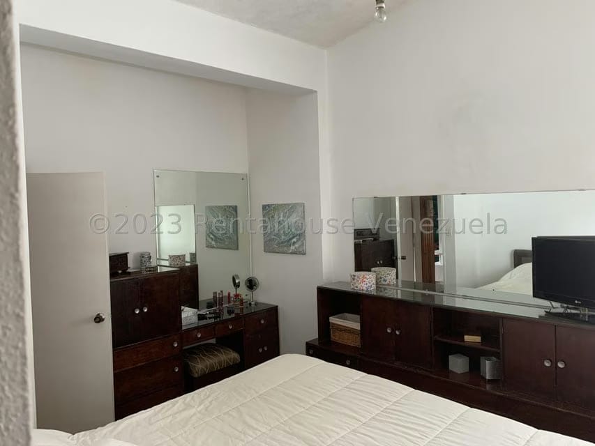 Casa (Multipes Niveles) en Venta en Piedra Azul, Distrito Metropolitano - 33