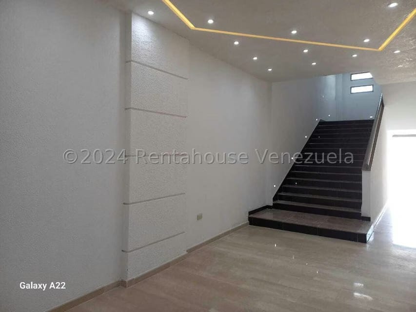Comercial (Local Comercial) en Alquiler en La 'L', Zulia - 9