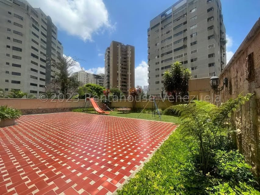 Apartamento (1 Nivel) en Venta en Lomas de Prados del Este, Distrito Metropolitano - 27