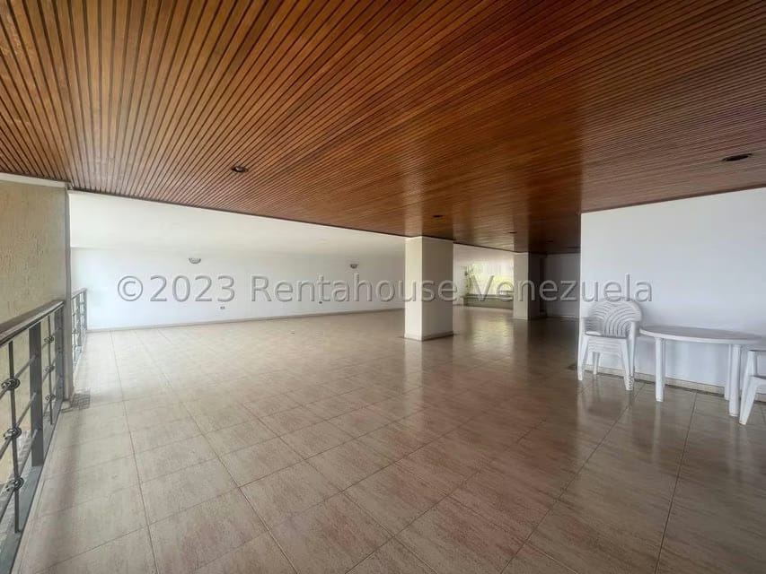Apartamento (1 Nivel) en Venta en Lomas de Prados del Este, Distrito Metropolitano - 32