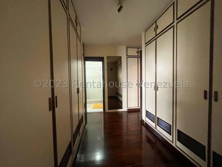 Apartamento (1 Nivel) en Venta en Lomas de Prados del Este, Distrito Metropolitano - 34