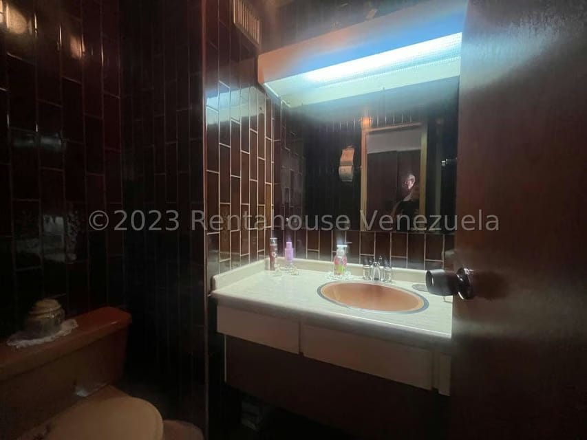 Apartamento (1 Nivel) en Venta en Lomas de Prados del Este, Distrito Metropolitano - 6