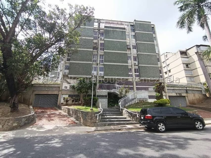 Apartamento (1 Nivel) en Venta en Cumbres de Curumo, Distrito Metropolitano - 2