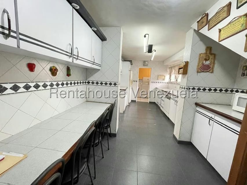 Apartamento (Duplex) en Venta en La Urbina, Distrito Metropolitano - 16