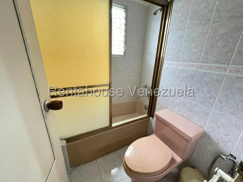 Apartamento (Duplex) en Venta en La Urbina, Distrito Metropolitano - 31
