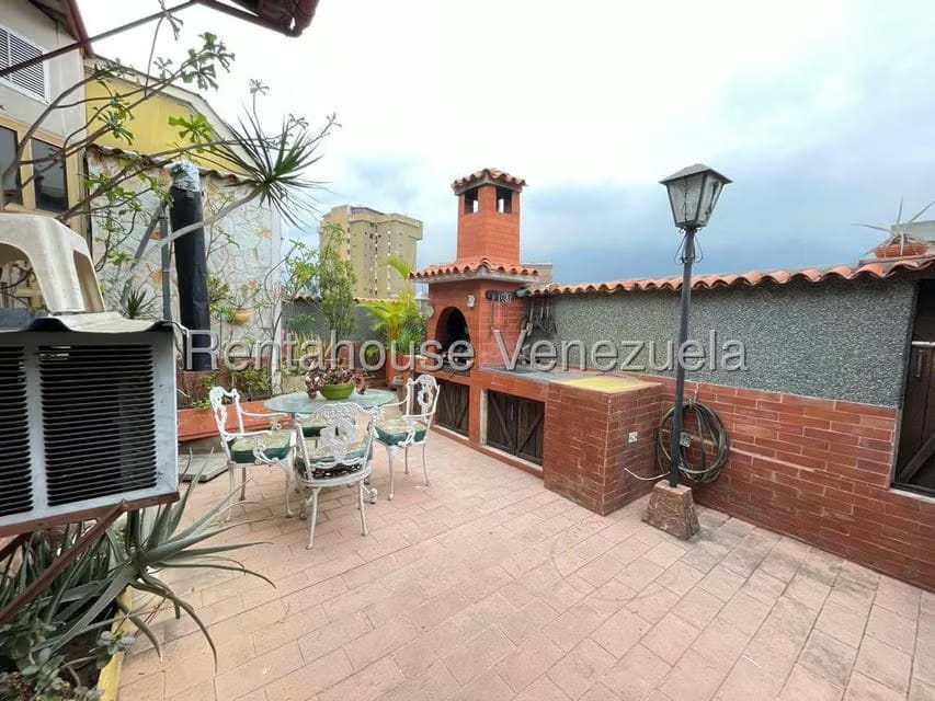 Apartamento (Duplex) en Venta en La Urbina, Distrito Metropolitano - 37