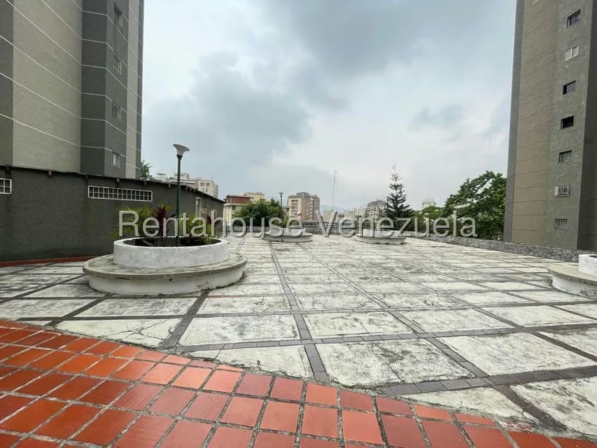 Apartamento (Duplex) en Venta en La Urbina, Distrito Metropolitano - 61