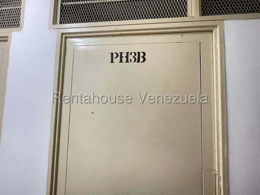Apartamento (Duplex) en Venta en La Urbina, Distrito Metropolitano - 64