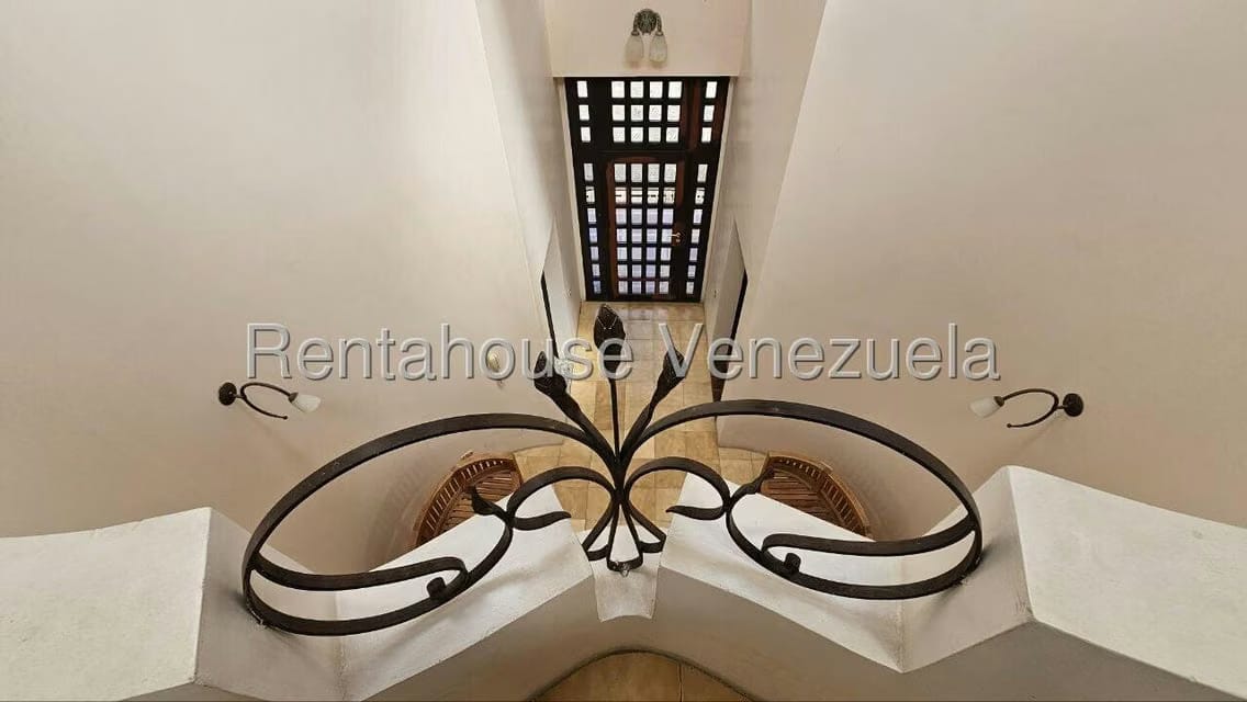 Casa (Multipes Niveles) en Venta en Los Samanes, Distrito Metropolitano - 33