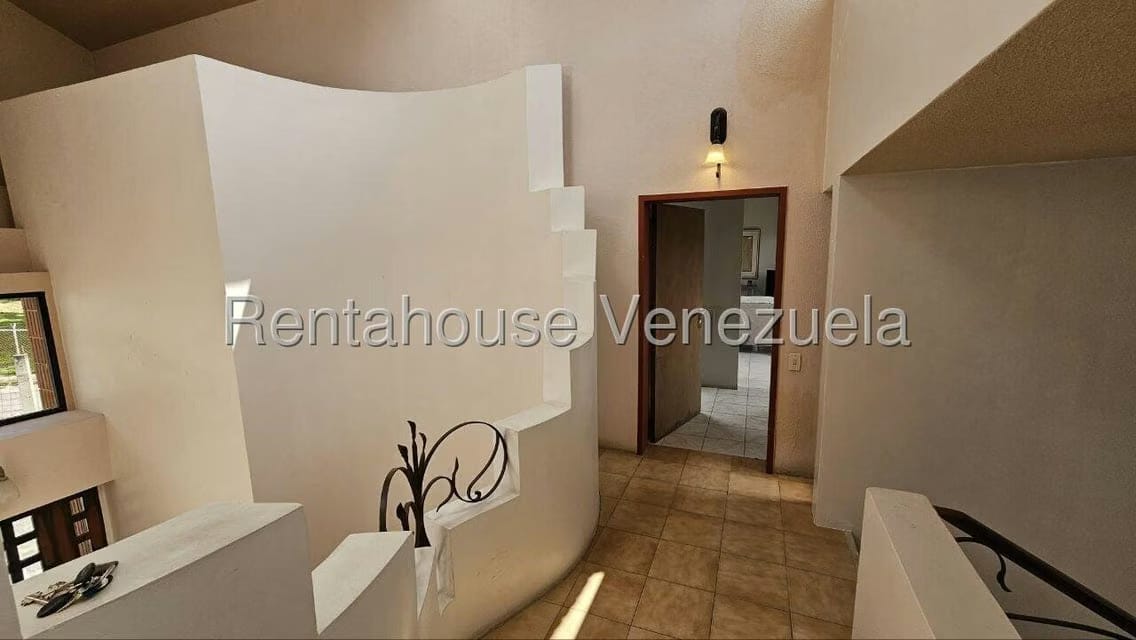 Casa (Multipes Niveles) en Venta en Los Samanes, Distrito Metropolitano - 34