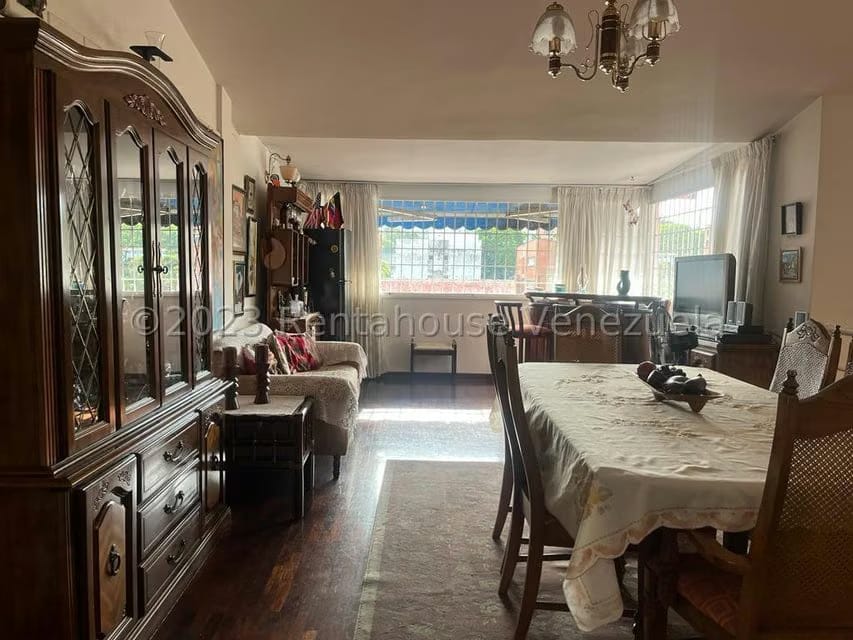 Casa (Multipes Niveles) en Venta en San Roman, Distrito Metropolitano - 16