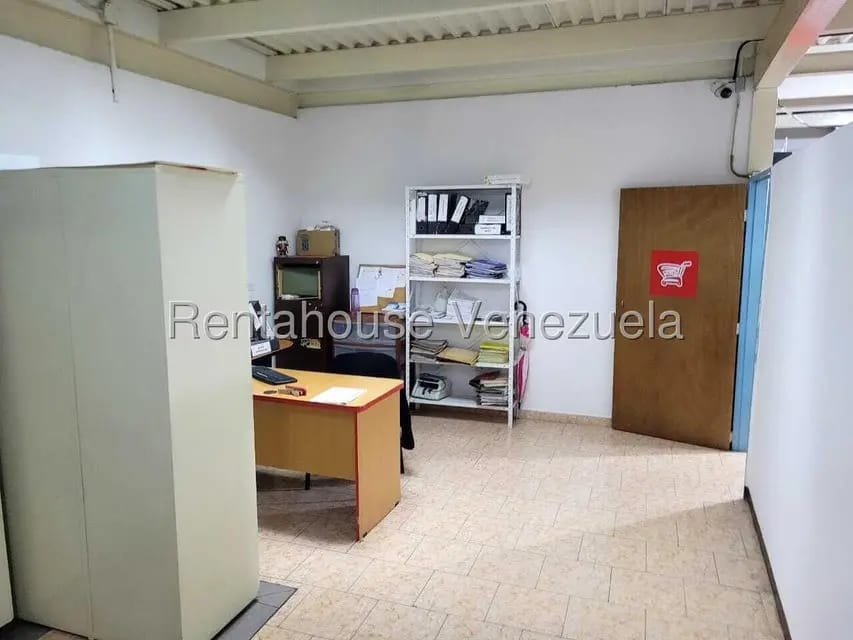 Comercial (Edificio) en Venta en Centro de Charallave, Miranda - 13