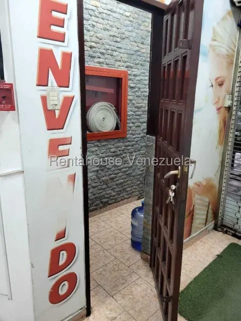 Comercial (Edificio) en Venta en Centro de Charallave, Miranda - 3