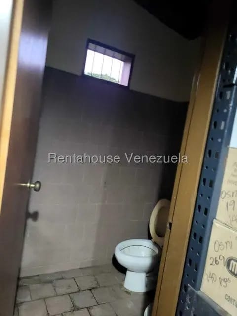 Comercial (Edificio) en Venta en Centro de Charallave, Miranda - 21