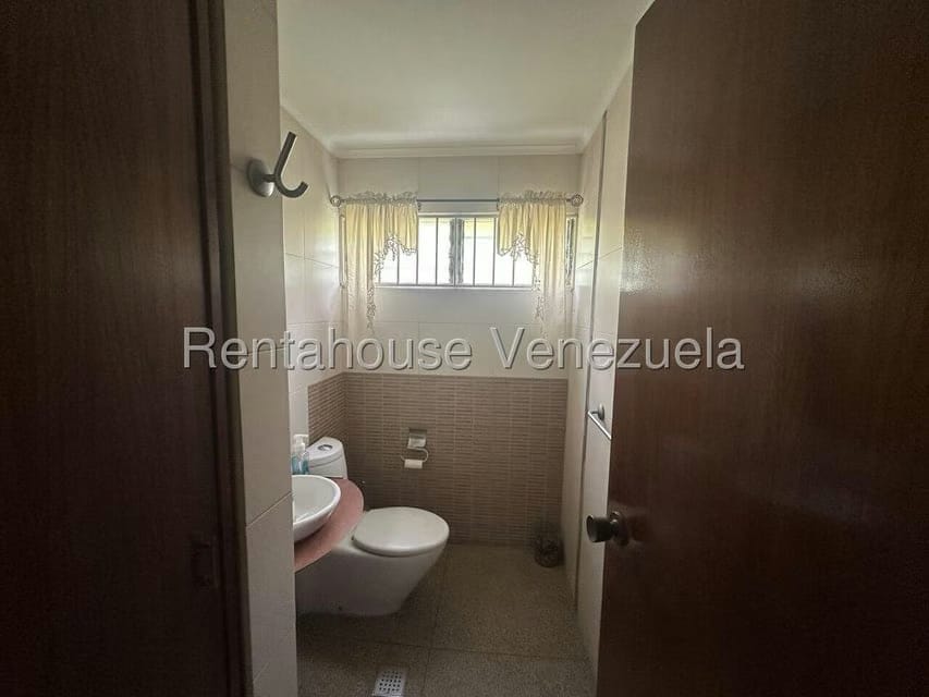 Casa (Duplex) en Venta en Colinas de Bello Monte, Distrito Metropolitano - 11