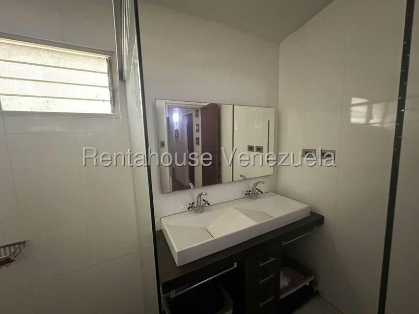 Casa (Duplex) en Venta en Colinas de Bello Monte, Distrito Metropolitano - 20