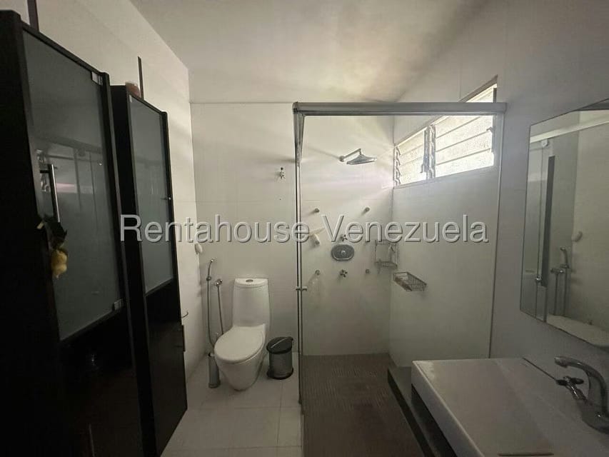 Casa (Duplex) en Venta en Colinas de Bello Monte, Distrito Metropolitano - 25