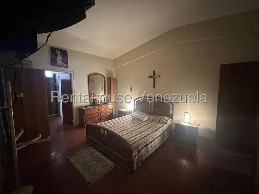 Casa (Duplex) en Venta en Colinas de Bello Monte, Distrito Metropolitano - 30