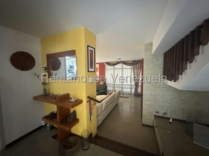 Casa (Duplex) en Venta en Colinas de Bello Monte, Distrito Metropolitano - 10