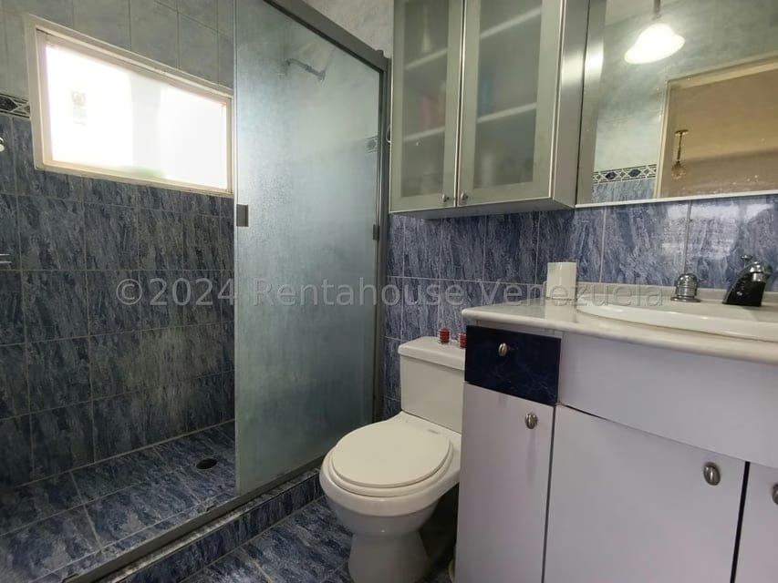 Casa (Multipes Niveles) en Venta en Los Guayabitos, Distrito Metropolitano - 28