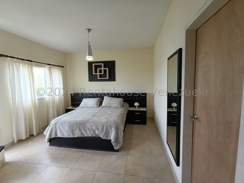 Casa (Multipes Niveles) en Venta en Los Guayabitos, Distrito Metropolitano - 45