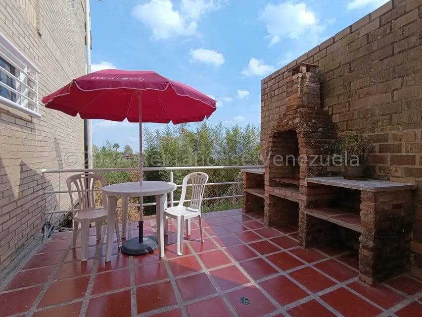 Casa (Multipes Niveles) en Venta en Los Guayabitos, Distrito Metropolitano - 50